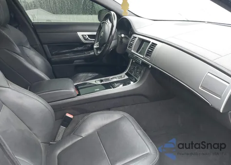 2015 Jaguar Xf из США, поврежденный, VIN SAJWA0F70F8U62534